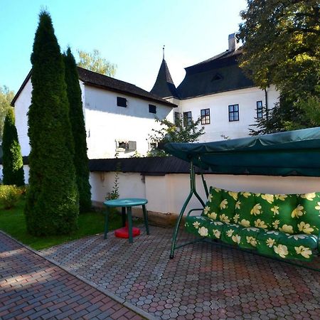 Apartman Pri Zamocku Бешеньова Екстер'єр фото