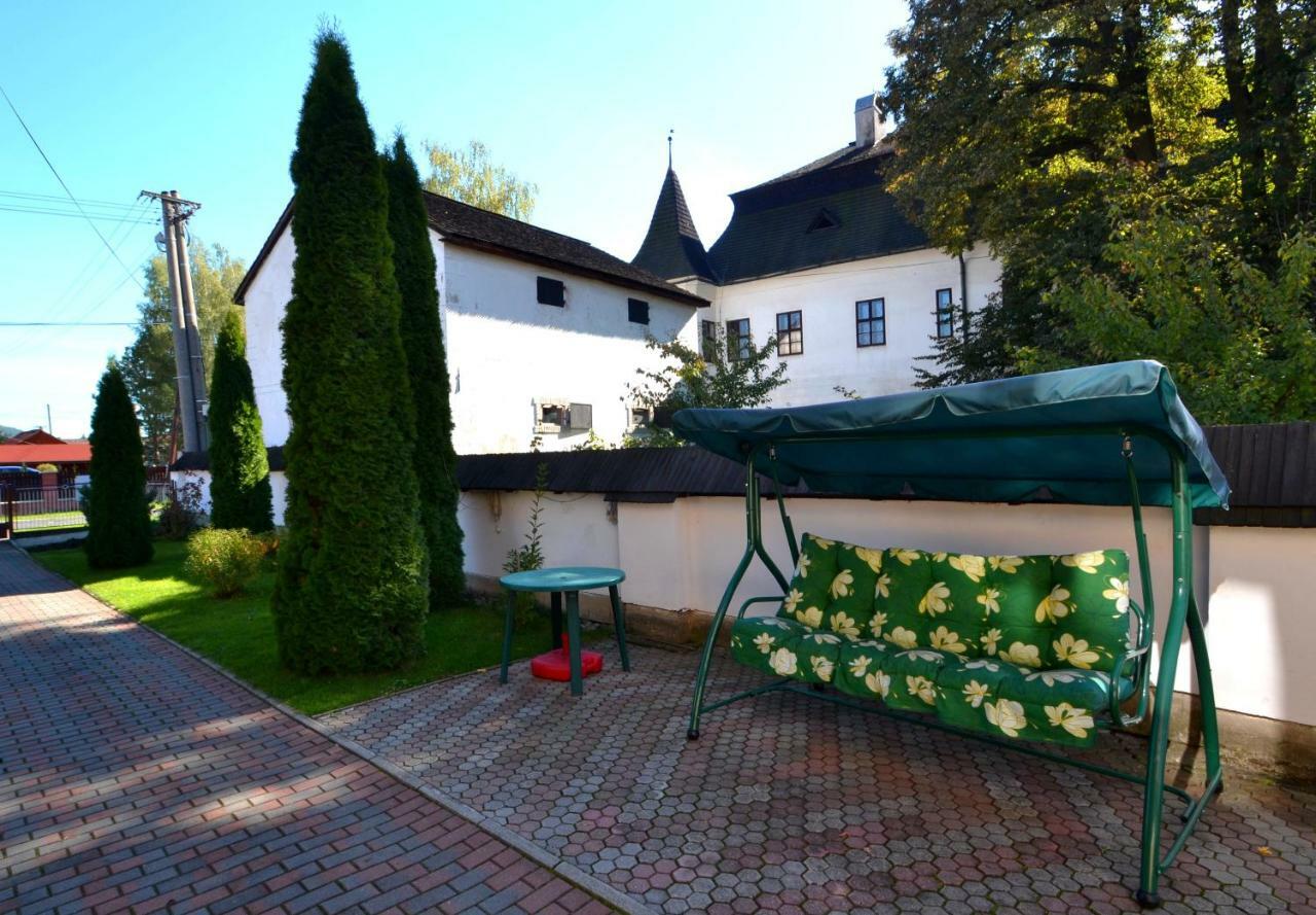 Apartman Pri Zamocku Бешеньова Екстер'єр фото